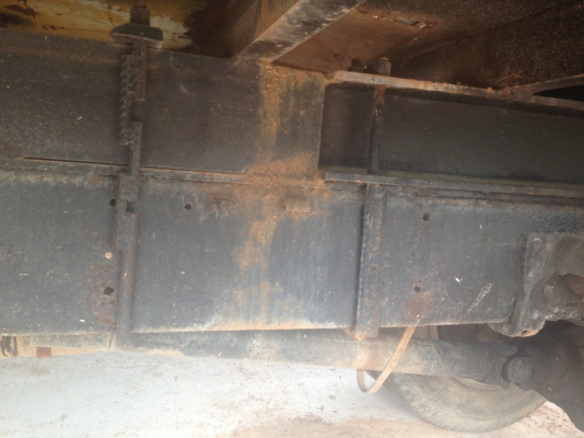 ISUZU TX 145 HP 6BB1 รถหกล้อหัวยาวหางปลา ใช้ลาก PC-120 และรถเกี่ยวข้าวขนาดใหญ่ได้เลยครับ เครื่องแห้งแรงดีไม่มีเยิ้ม ภายในเก๋งคอนโซลอยู่ครบ ช่วงล่างคัชซีสวยไม่มีแตกไม่มีดามเลยครับ ยาง 9.00 ขอบ 20 สภาพดี 70\% พร้อมลากพร้อมบรรทุกได้เลย เอกสารเล่่มทะเบียนกับชุ ISUZU TX 145 HP 6BB1 รถหกล้อหัวยาวหางปลา ใช้ลาก PC-120 และรถเกี่ยวข้าวขนาดใหญ่ได้เลยครับ เครื่องแห้งแรงดีไม่มีเยิ้ม ภายในเก๋งคอนโซลอยู่ครบ ช่วงล่างคัชซีสวยไม่มีแตกไม่มีดามเลยครับ ยาง 9.00 ขอบ 20 สภาพดี 70\% พร้อมลากพร้อมบรรทุกได้เลย เอกสารเล่่มทะเบียนกับชุ