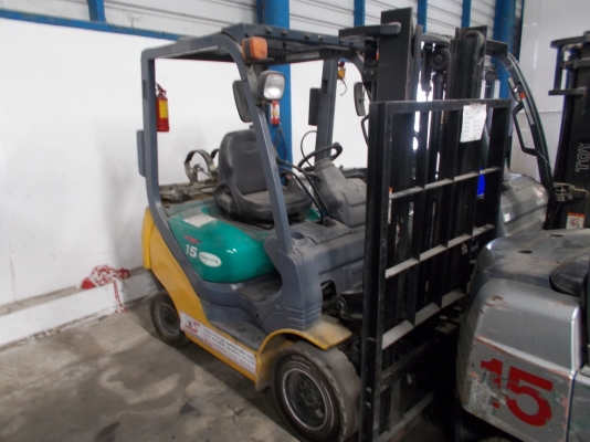 รถฟอร์คลิฟต์ (LPG+เบนซิน) ขนาด 1.5ตัน Komatsu รุ่น:FG15HT20 ซีเรียล:M221-658651 ปี:2006 ชั่วโมง:5818