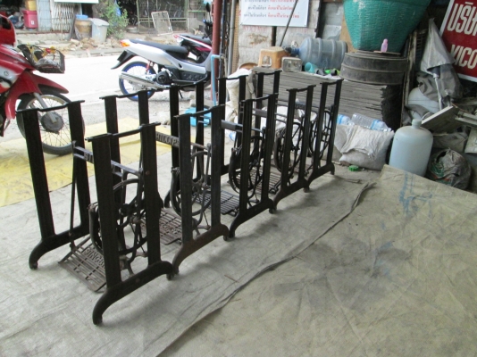 สวัสดีครับท่านผู้ชม   หลินรัชดา  วันนี้มีขาจักร 5 ตัว  สวยครับ