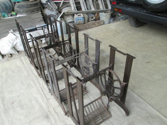 สวัสดีครับท่านผู้ชม   หลินรัชดา  วันนี้มีขาจักร 5 ตัว  สวยครับ