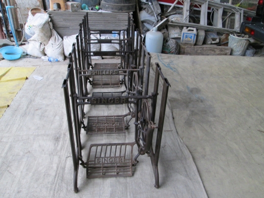 สวัสดีครับท่านผู้ชม   หลินรัชดา  วันนี้มีขาจักร 5 ตัว  สวยครับ