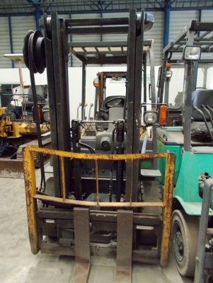 รถฟอร์คลิฟต์ (ดีเซลล์) ขนาด 2.5ตัน TCM รุ่น:FD25C3 #2N405962 ปี:2008 ชั่วโมง:3655 นำเข้ายี่ปุ่น