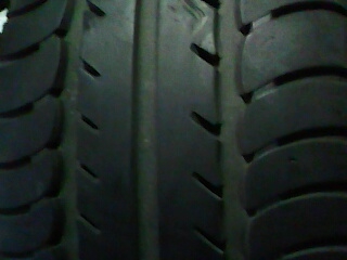ขายยาง 205/55/16 มี 4 วง 500 บาท
