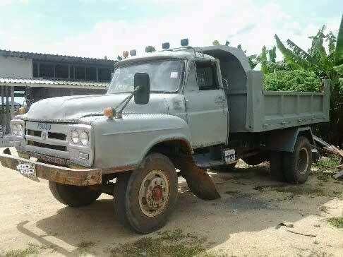 ISUZU TX 145 HP 6BB1 รถหัวยาวหกล้อดั๊มพ์ กระบะดั๊มพ์เหล็ก 6 ตันยิงหลังความยาว 4 เมตรสภาพดี เครื่องแห้งแรงดีไม่มีเยิ้ม ภายในเก๋งคอนโซลครบพร้อม พวงมาลัยเพาเวอร์ ช่วงล่างใหญ่ชุดเฟืองท้ายของมิตซูบิชิ FUSO คัชซีไม่มีบวม ยาง 9.00 ขอบ 16 สภาพดี 70\% พร้อมบรรทุกพร