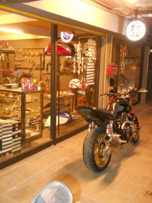 ร้าน bikegussi moto racing ทางร้านมีบริการ จัดไฟแนน รถ bigbike ทุกรุ่น ฝากซื้อ ฝากขาย รับซื้อรถ bigbike ทุกรุ่น