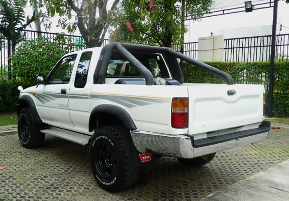 ขาย SURF 4x4 LN130 กระบะช่วงสั้น สภาพดีครับ