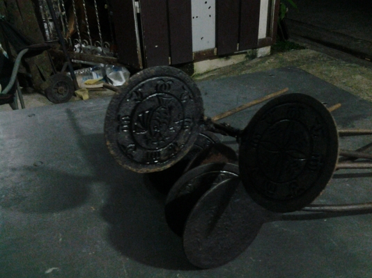 เครื่องทำขนมรุ่นเก่า