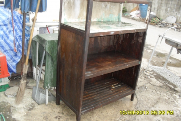 ขายตู้กับข้าวไม้สัก