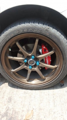 (คุณพี่จากบุรีรัมย์ส่งล้อมาแลกแล้วครับ ขอบคุณมากครับ)อยากแลกล้อแม็กขอบ 17 4 รู 100 ลายตามรูป แลกกับล้อแม็กขอบ 17 ลายอื่น ใส่มา 2 เดือน พอดีเบื่ออยากเปลี่ยนลายครับ สนใจติดต่อ คุณแม็ก โทร 080-5880791