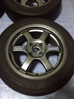 ขายล้อTE37 ขอบ15 กว้าง6.5 สีเทากัลพร้อมยางถูกๆ 8500 ขายล้อTE37 ขอบ15 กว้าง6.5 สีเทากัลพร้อมยางถูกๆ 8500