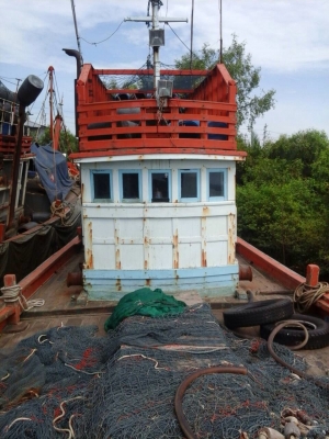 ขายเรือประมงอุปกรณ์พร้อมใช้งาน ขายเรือประมงอุปกรณ์พร้อมใช้งาน