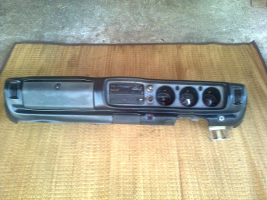 ขายคอนโซล Datsun 620 ( ช้างเหยียบ )สภาพสวยมากๆ