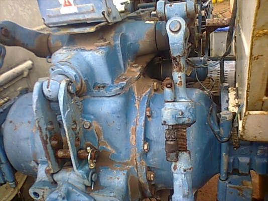 ขายรถไถฟอร์ด 6600 T5 สภาพพร้อมใช้งาน เครื่องดี มีแต่ผานดันหน้า ยาง 70\% เอกสารเล่มทะเบียนครับ ราคาต่อรองได้