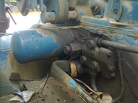 ขายรถไถฟอร์ด 6600 T5 สภาพพร้อมใช้งาน เครื่องดี มีแต่ผานดันหน้า ยาง 70\% เอกสารเล่มทะเบียนครับ ราคาต่อรองได้