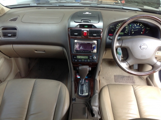 รถมือ1 เข้าศูนย์ตลอด เบาะไฟฟ้า เดิมๆ ไม่มีชน 100\% ภายในไฟฟ้าทุกบาน สภาพดีมาก พร้อมใช้งาน