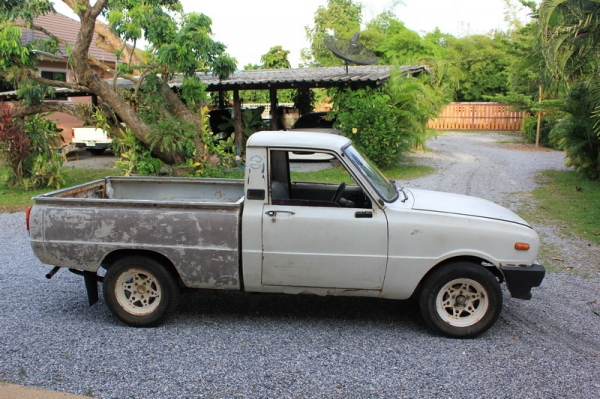 ขายถูกมาสด้า1000 4ขอ ราคา 14000บาท