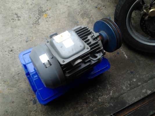 มอเตอร์hitachi 3hp 3 เฟสสภาพใหม่