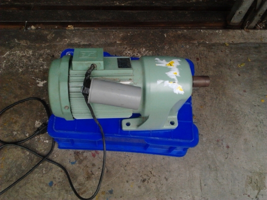 มอเตอร์ทดรอบ 1/20 tsubaki 0.75kw ไฟบ้าน 220 v 3.500 บาท