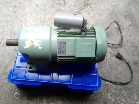 มอเตอร์ทดรอบ 1/20 tsubaki 0.75kw ไฟบ้าน 220 v 3.500 บาท