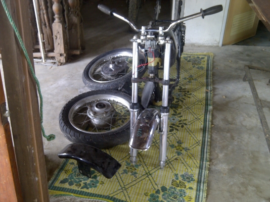 ขาย โครงsr400+ชุดล้อ+อื่นๆตามรูป 23000.-