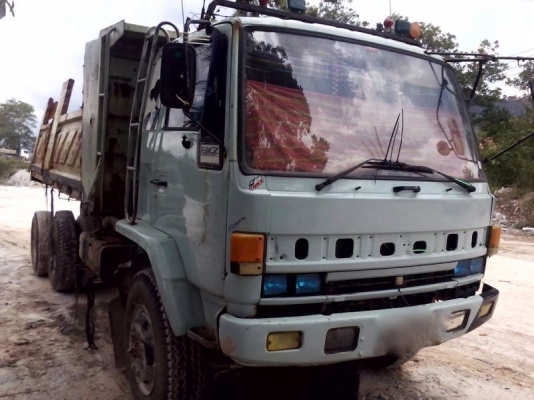 รถอีซูซุ 10 ล้อดั้ม FXZ 240 แรงม้า ( นางฟ้าแท้ )  สนใจติดต่อ 081 - 6079515