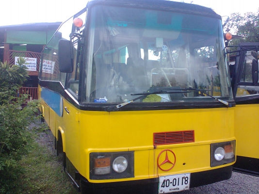 ขายรถบัสแอร์ HINO ยาว 8 เมตร เครื่อง HO7C   168 แรง แชชซี HINO รถพร้อมใช้