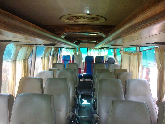 ขายรถบัสแอร์ HINO ยาว 8 เมตร เครื่อง HO7C   168 แรง แชชซี HINO รถพร้อมใช้