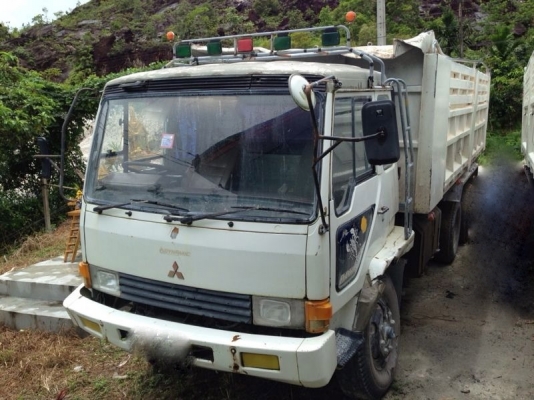 รถมิตซู 10 ล้อดั้ม MA  190 แรงม้า  นใจติดต่อ 081 - 6079515
