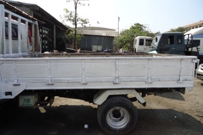 ขายIsuzu 6ล้อเล็ก