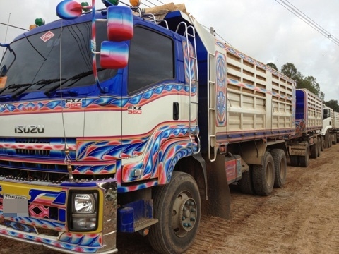 ISUZU FXZ360 ยางเรเดียลเต็ม 22  เส้น  มีป.1 ค่ะ ราคาเงินดาวน์ลดมาเหลือ 950,000 บาทค่ะ