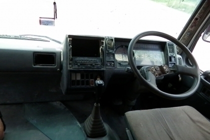 รถโม่ปูนNISSAN UD CW51 ปี51- 290แรงม้าโม่ตรง6คิว