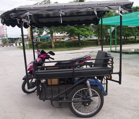 ขายด่วน ++ Honda Click 125i พร้อมรถพ่วงด้วนข้าง ++