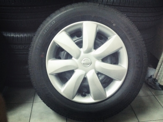 ขายล้อกะทะ Amera 14นิ้ว พร้อมยางป้ายแดง ปี13  175 65R14