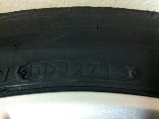 ขายล้อแม็ก Nissan Sylphy 16นิ้ว พร้อมยางป้ายแดง ปี13