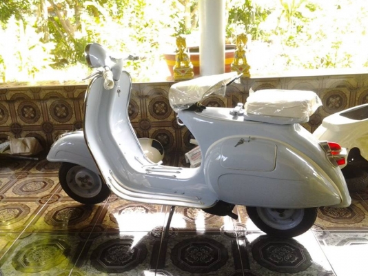 ขาย vespa 64 สีฟ้า สวยๆ ทำใหม่ เครื่องแท้ piaggio ราคา 43000 บาท ขาย vespa 64 สีฟ้า สวยๆ ทำใหม่ เครื่องแท้ piaggio ราคา 43000 บาท