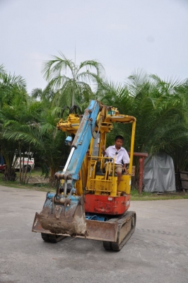 ขายแบคโฮKOMATSU PC12UU คออ่อน สภาพสวยเดิมจากญี่ปุ่น 165,000เท่านั้น!!