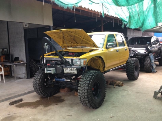 ขายรถ 4x4 โตโยต้า ln 106 ขายครับขาย