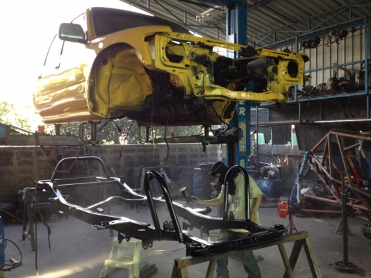 ขายรถ 4x4 โตโยต้า ln 106 ขายครับขาย