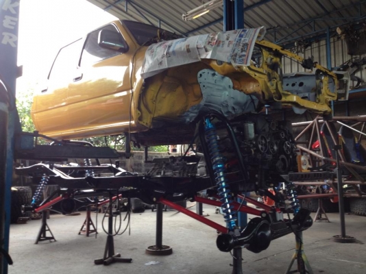 ขายรถ 4x4 โตโยต้า ln 106 ขายครับขาย