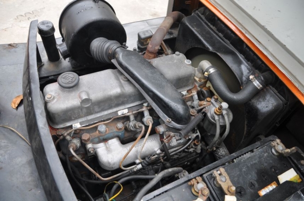 ขาย FORKLIFT TOYOTA ดีเซล 2.5 ตันครึ่ง งากระดก สภาพสวยเดิมจากญี่ปุ่น ยังไม่เคยใช้งานในไทย ราคา 175,000 เท่านั้น