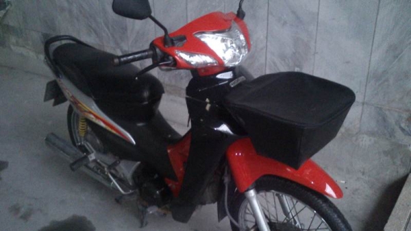 ขอขายรถเวฟ 100 S U BOX ครับ