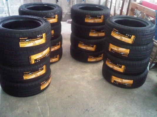 ยางใหม่ ปี 2013 ขนาด 205-55 R16 ปี 13 ราคาไม่แรง ยางใหม่ ปี 2013 ขนาด 205-55 R16 ปี 13 ราคาไม่แรง