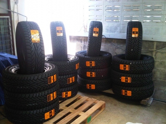 ยางใหม่ปี 2013 ขนาด 265 - 70 R16 ดอก AT ราคาไม่แพง ยางใหม่ปี 2013 ขนาด 265 - 70 R16 ดอก AT ราคาไม่แพง