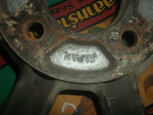 ขาย แม็กกล้วย ขอข13 ของเเท้ JAPAN 4 วง กว้าง 5.5จำนวน4รู110 ครับ +++