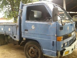 หกล้อ ISUZUเครือง4BE1 หัว NPR ช่วงยาว5เมตร สภาพพร้อมใช้