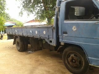 หกล้อ ISUZUเครือง4BE1 หัว NPR ช่วงยาว5เมตร สภาพพร้อมใช้