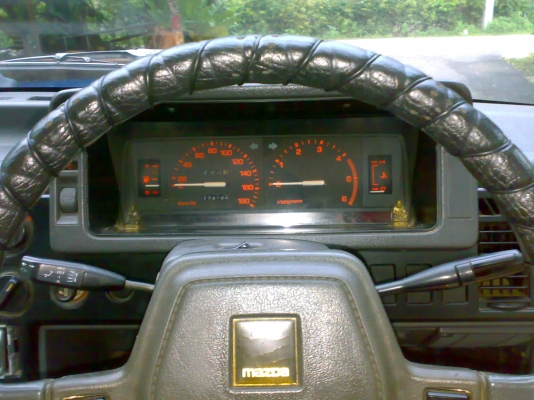 ขายรถบ้านกระบะ มาสด้าตอนเดียว ปี 96 สวยจริงๆครับ รับประกันได้เลย ถ้าชอบก็มาคุยเรื่องราคาลดได้ครับ เดิม บางทั้งคัน ครับ