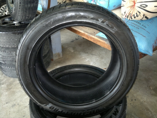 ขายยาง MAXXIS 215/50ZR17 มี 3 เส้น