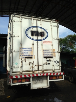 ขายตู้แห้ง 10 ประตูบาน 7.2 เมตร 6 ล้อใหญ่