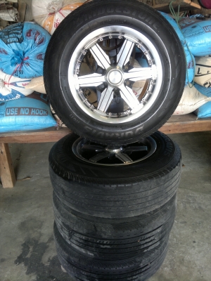 ขายล้อแม็กขอบ15พร้อมยาง 1 ชุด